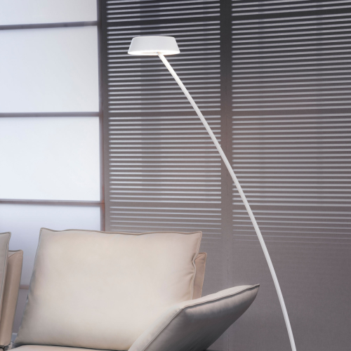 OLIGO Glance LED vloerlamp gebogen mat wit