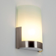 Lindby Modieuze wandlamp Karla met metalen element