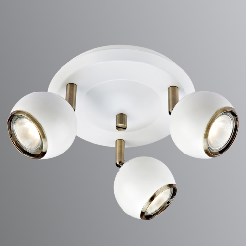 Markslöjd Coco - plafondlamp met drie lampen in wit