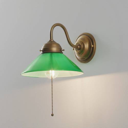 Berliner Messinglamp Wandlamp KONRAD met groene glazen kap