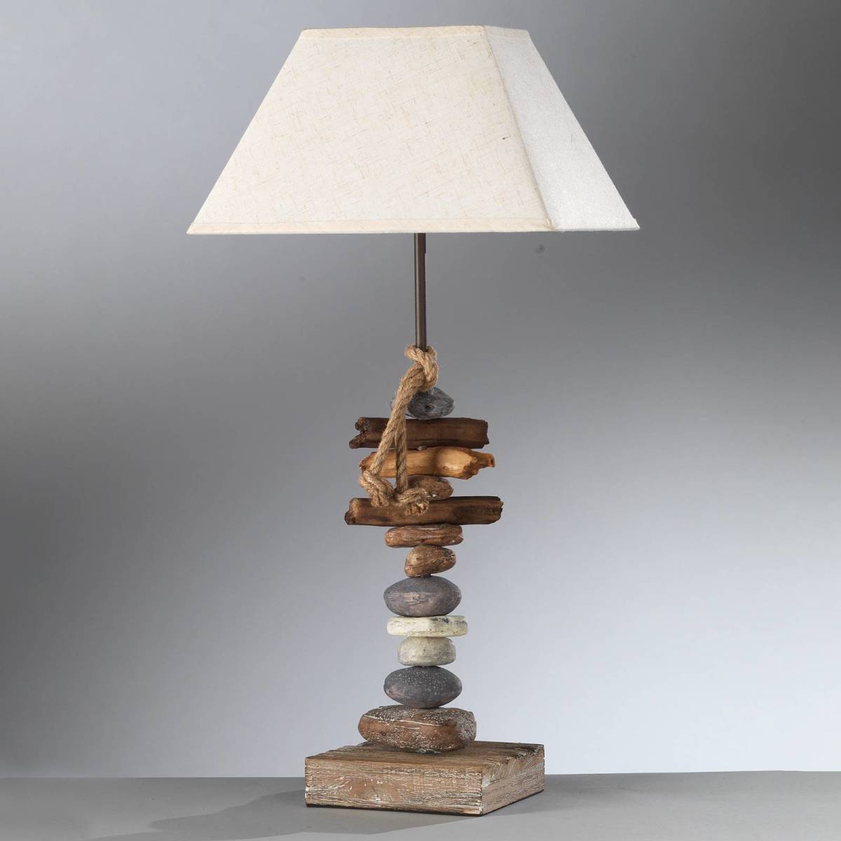 EULUNA Tafellamp Seregon met steendecoratie, hoogte 63 cm