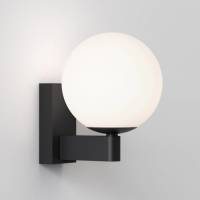 Astro Sagara wandlamp in zwart met bolkap