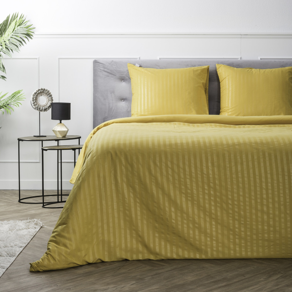 Luna Bedding Embossed Stripes - Geel 1-persoons (140 x 220 cm + 1 kussensloop) Dekbedovertrek