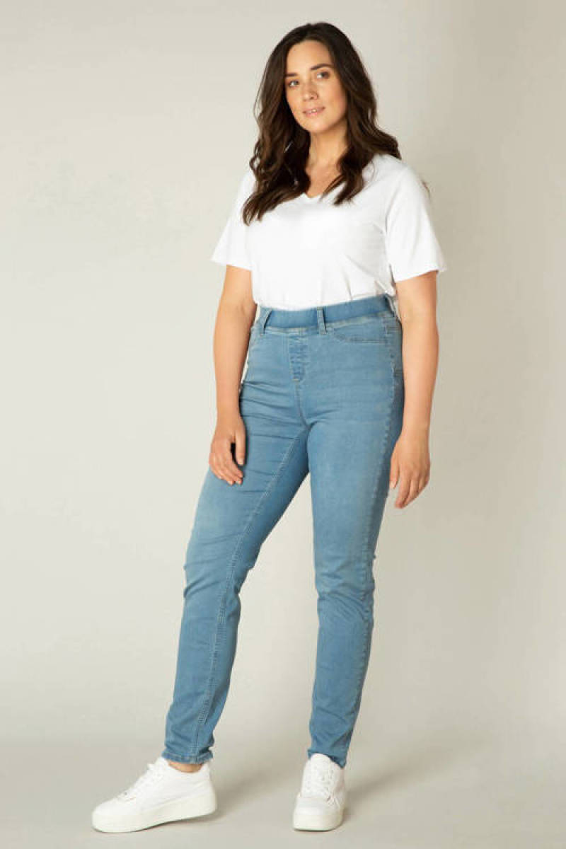 Base Level Curvy Jeggings TESSA