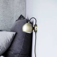 Frandsen Ball magneet wandlamp antiek messing