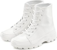 Lascana Laarsjes Boots met vetersluiting, modieuze profielzool en sportieve look