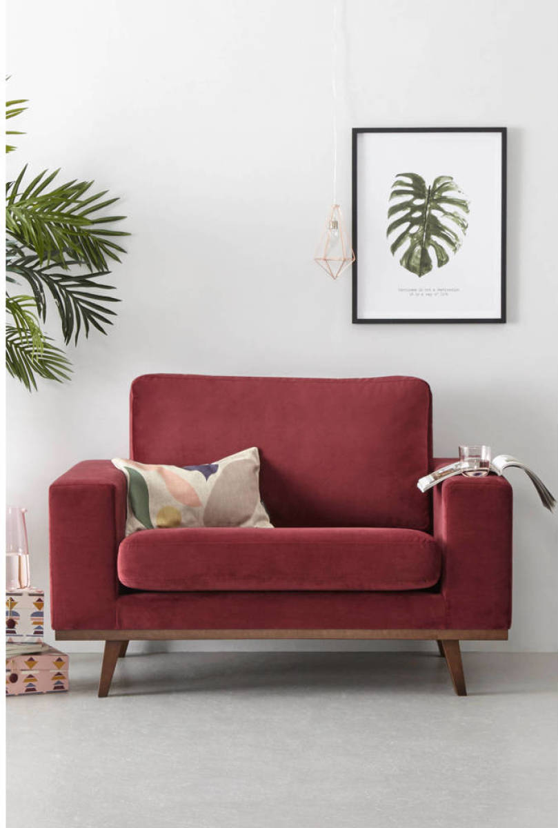 whkmp's own loveseat Torino velours