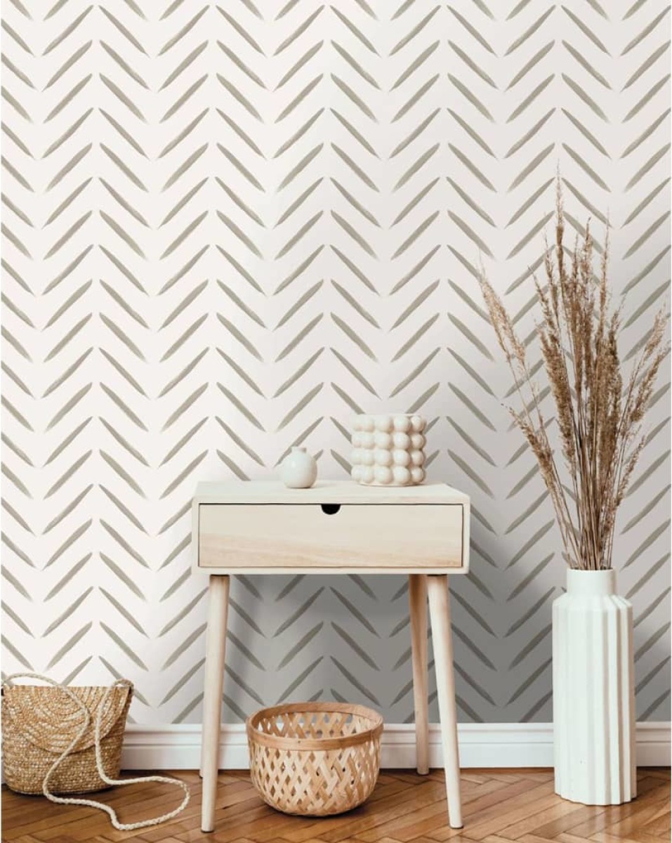 DUTCH WALLCOVERINGS Behang Chevron taupe