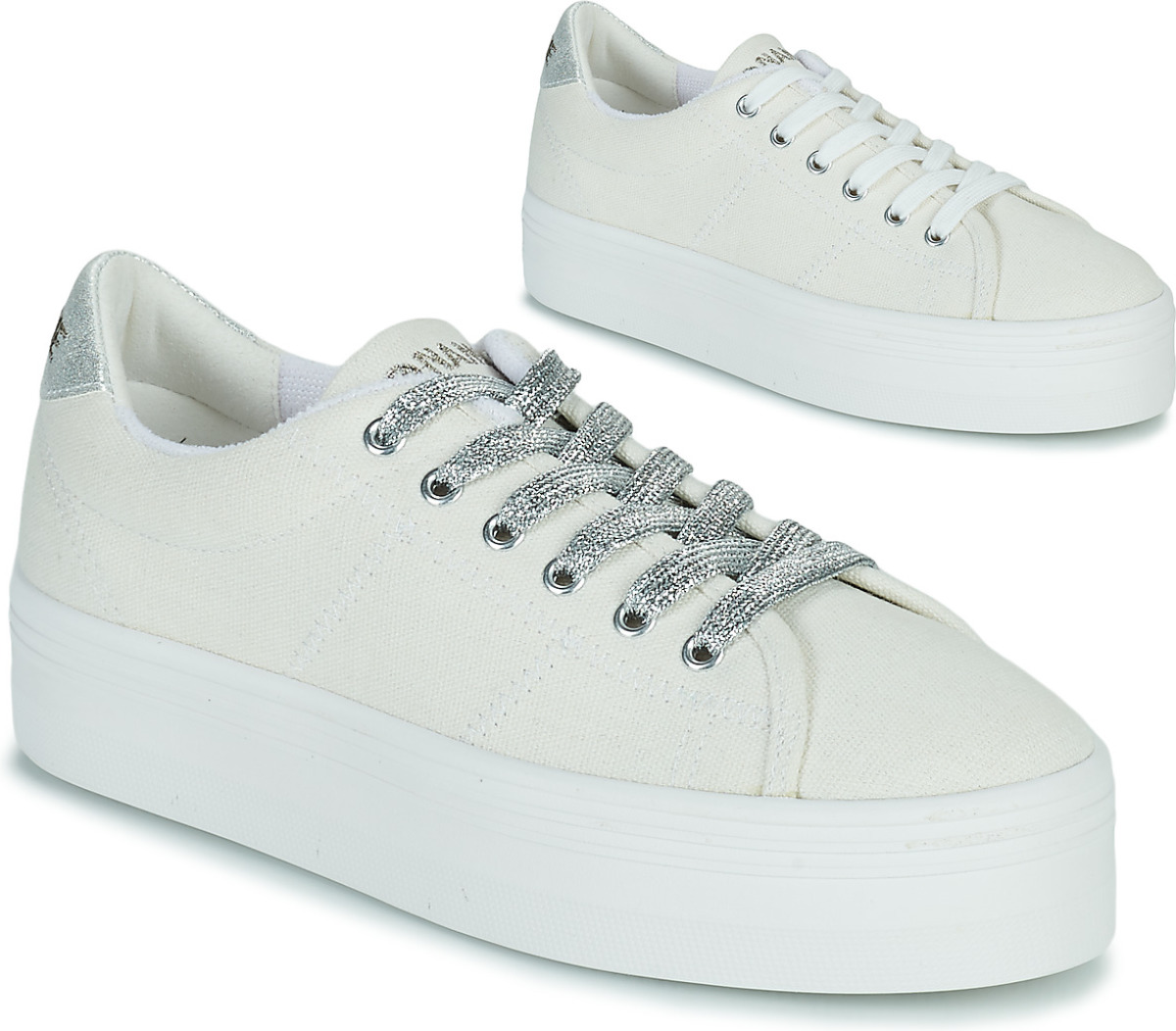 Lage Sneakers No Name