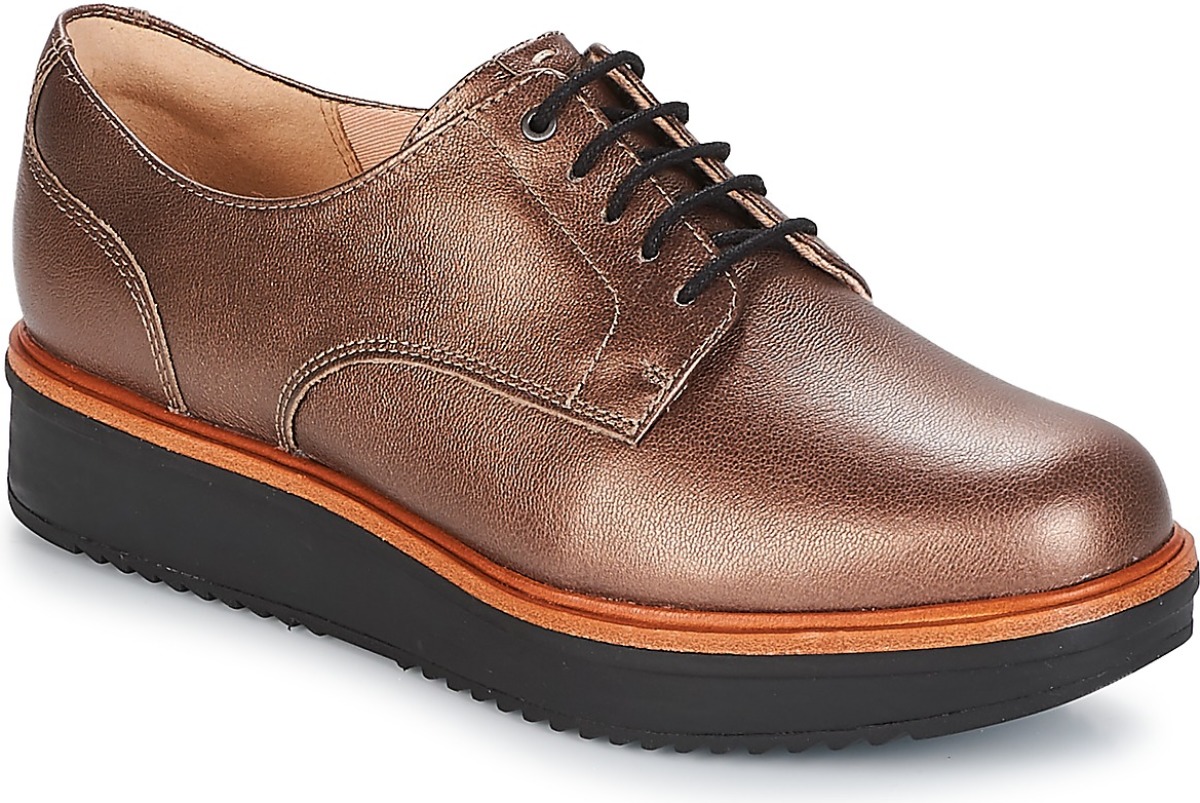Nette schoenen Clarks  TEADALE