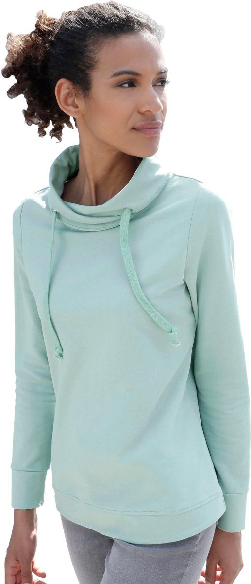 Casual Looks Classic Basics Sweatshirt