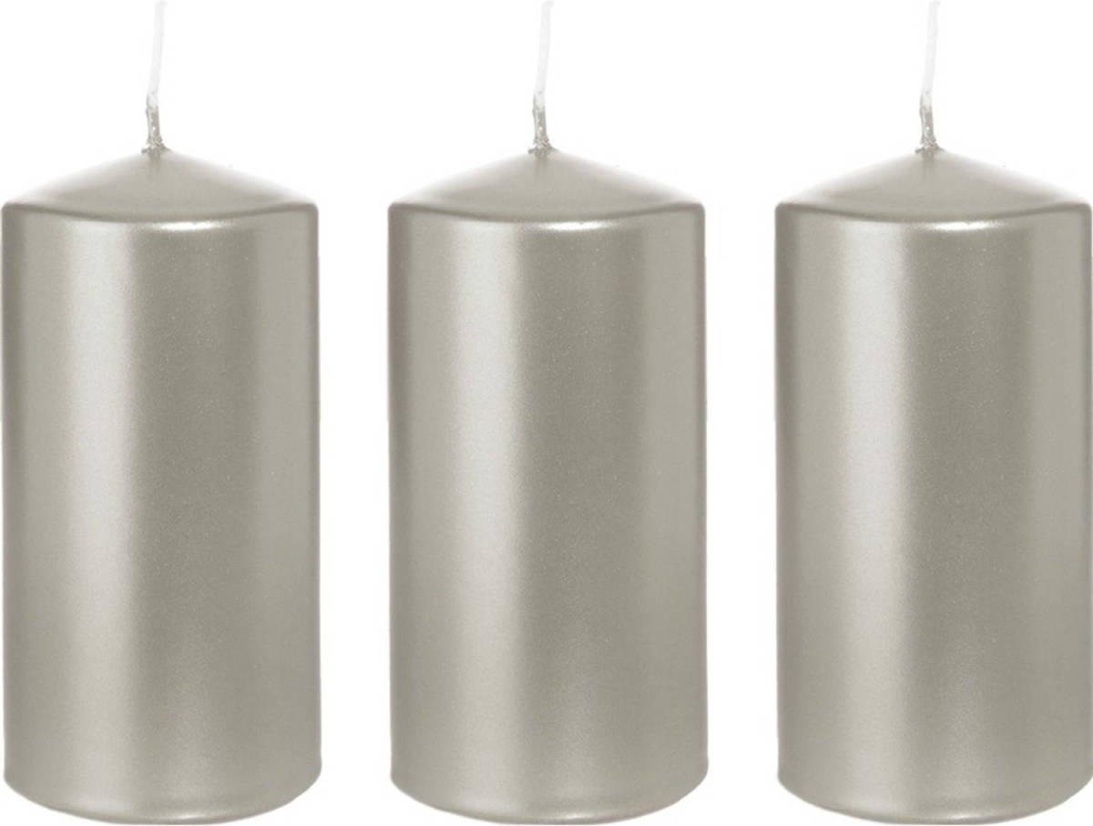 Shoppartners 3x Kaarsen Zilver 6 X 12 Cm 40 Branduren Sfeerkaarsen - Stompkaarsen