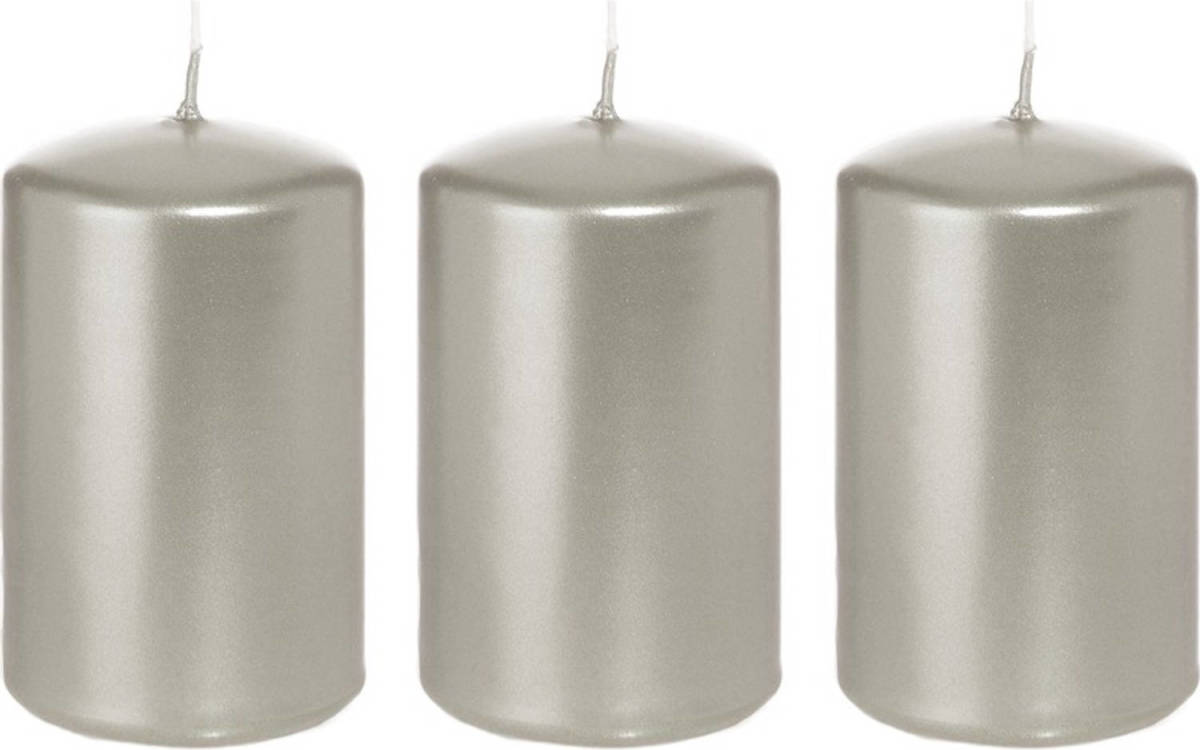Shoppartners 3x Kaarsen Zilver 5 X 8 Cm 18 Branduren Sfeerkaarsen - Stompkaarsen