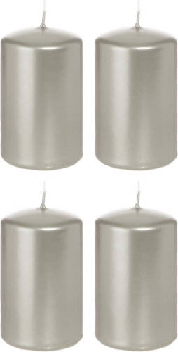 Shoppartners 4x Kaarsen Zilver 5 X 8 Cm 18 Branduren Sfeerkaarsen - Stompkaarsen