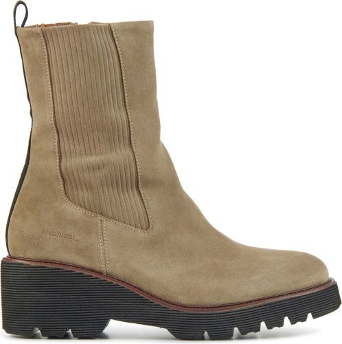 Piedi nudi 2556-04.09