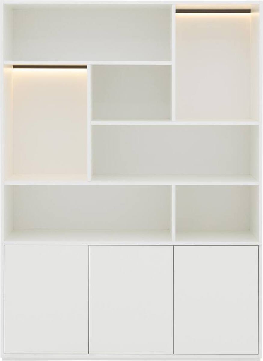 Goossens Basic Buffetkast Madrid, 3 dichte deuren 7 open vakken, wit melamine, 139 x 191 x 45 cm, elegant chic