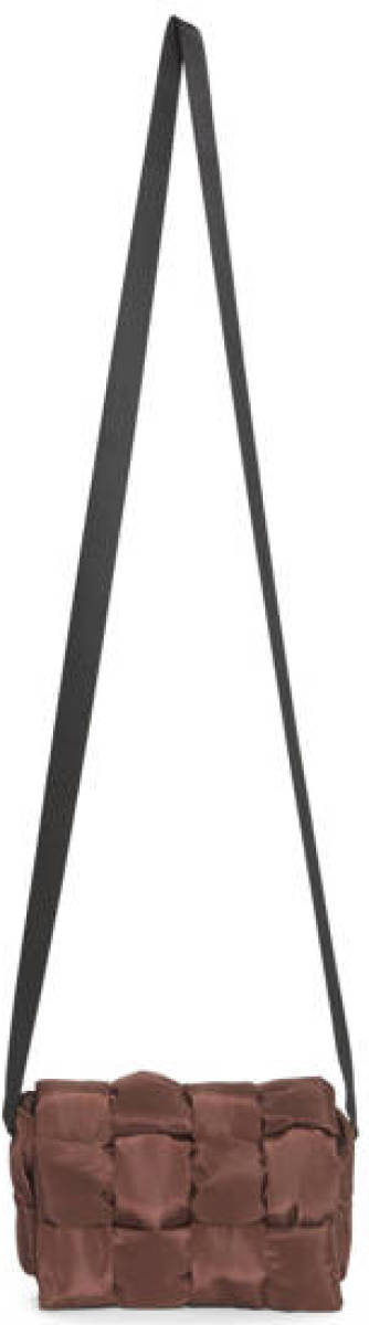 ICHI geweven crossbody tas IAKARNA bruin