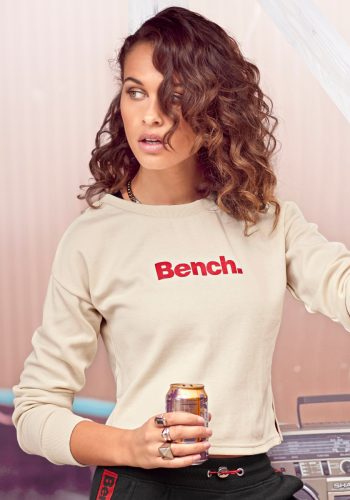 Bench. Sweater kort model met splitjes opzij