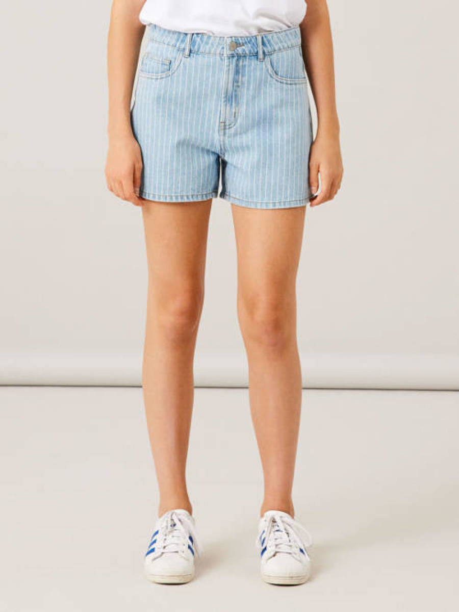 LMTD gestreepte mom short NLFPINIZZA DNM HW MOM SHORTS NOOS light blue denim