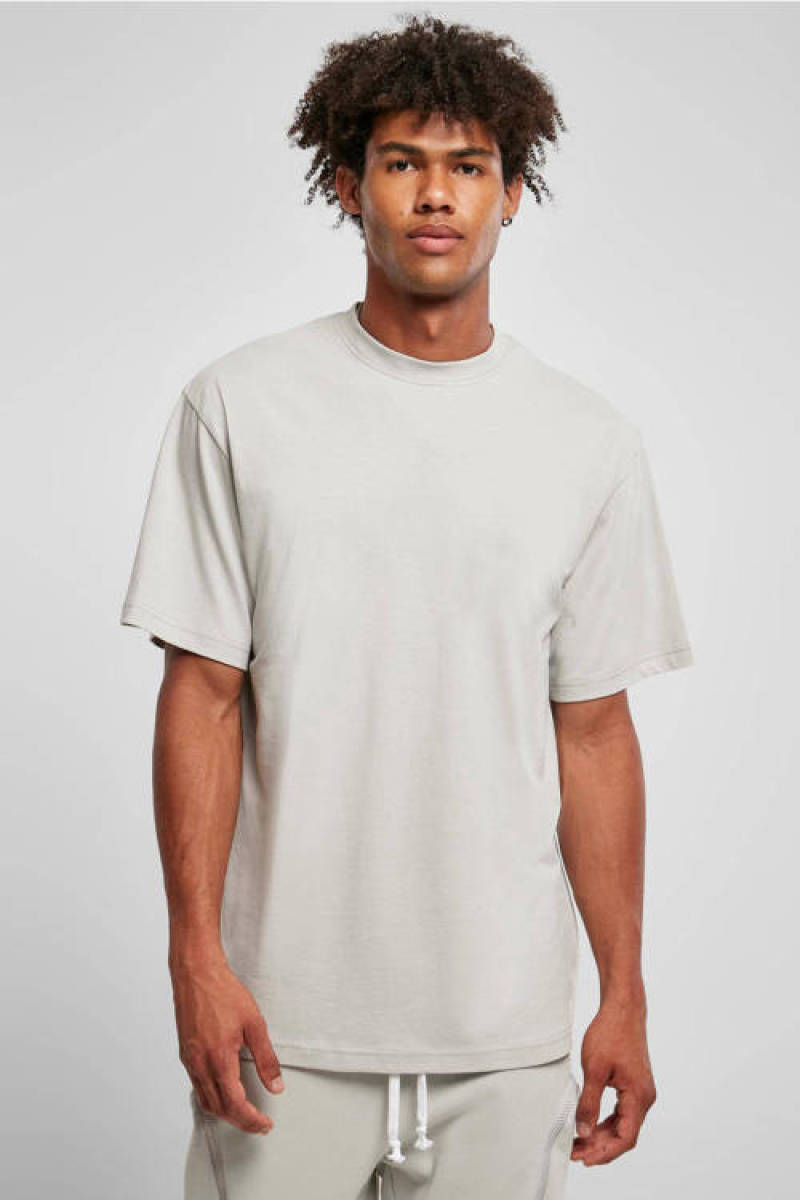 Urban Classics regular fit T-shirt lichtgrijs