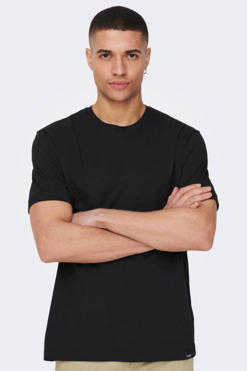 ONLY & SONS regular fit T-shirt ONSMAX van biologisch katoen zwart