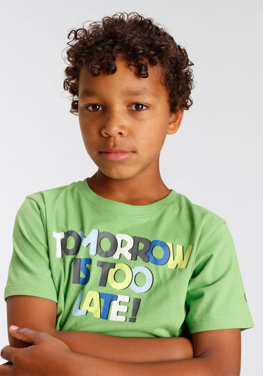 KIDSWORLD T-shirt TOMORROW IS TOO LATE