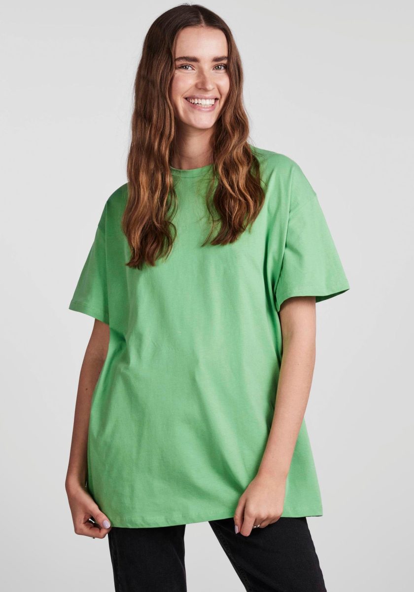 PIECES Oversized shirt PCRINA SS OVERSIZED TEE NOOS BC
