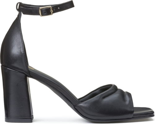 Anne Weyburn Sandalen in leer met brede hak