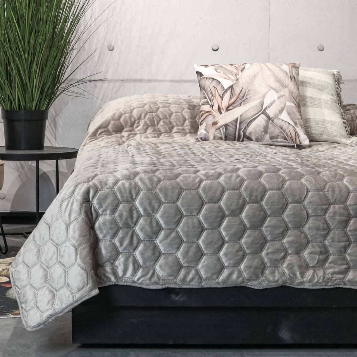 Unique Living Peggy - Bedsprei - Tweepersoons - 220x220 Cm - Light Grey