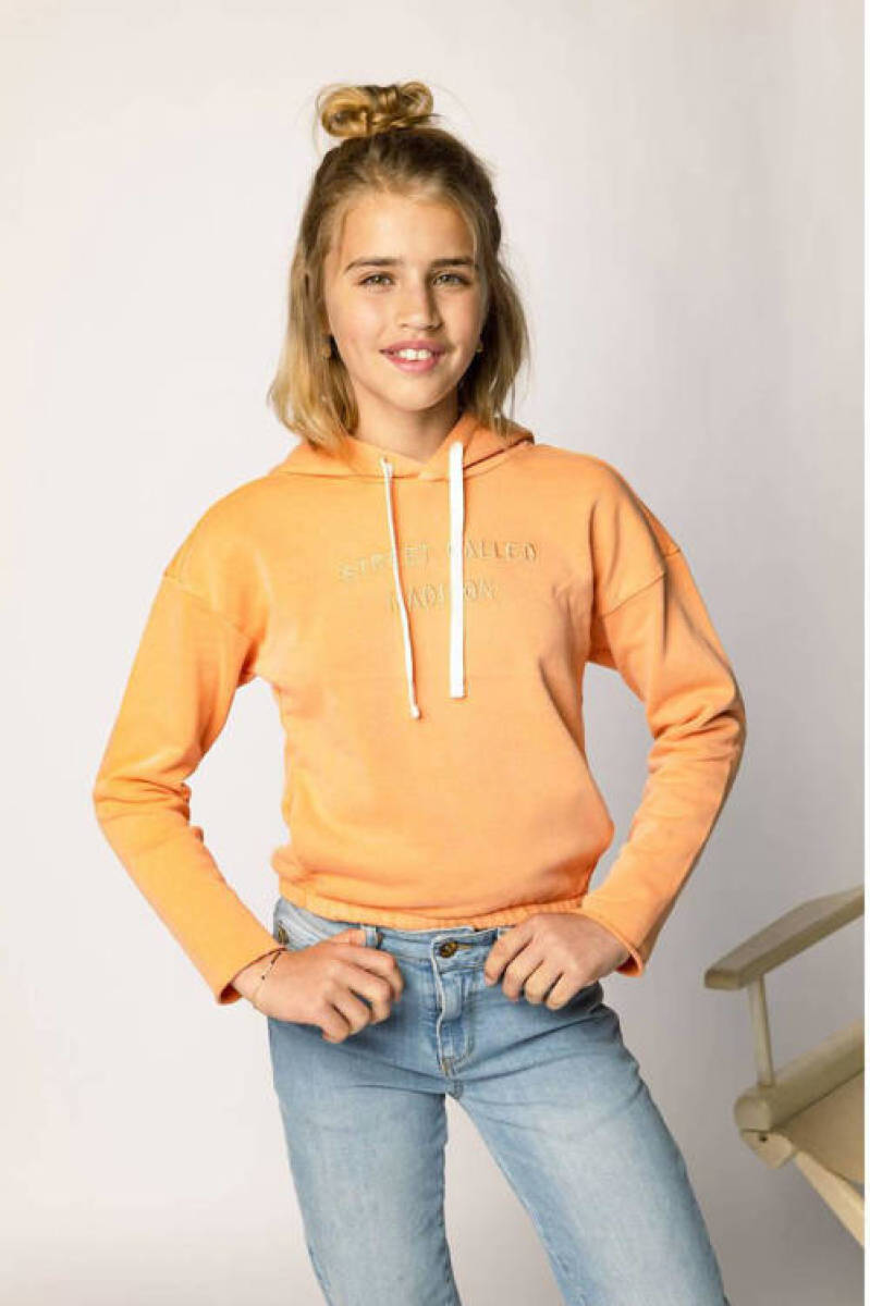 Street called Madison hoodie oranje