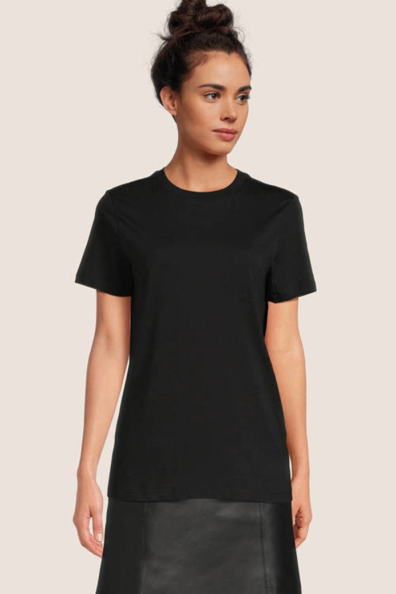 SELECTED FEMME T-shirt SLFMYESSENTIAL van biologisch katoen zwart