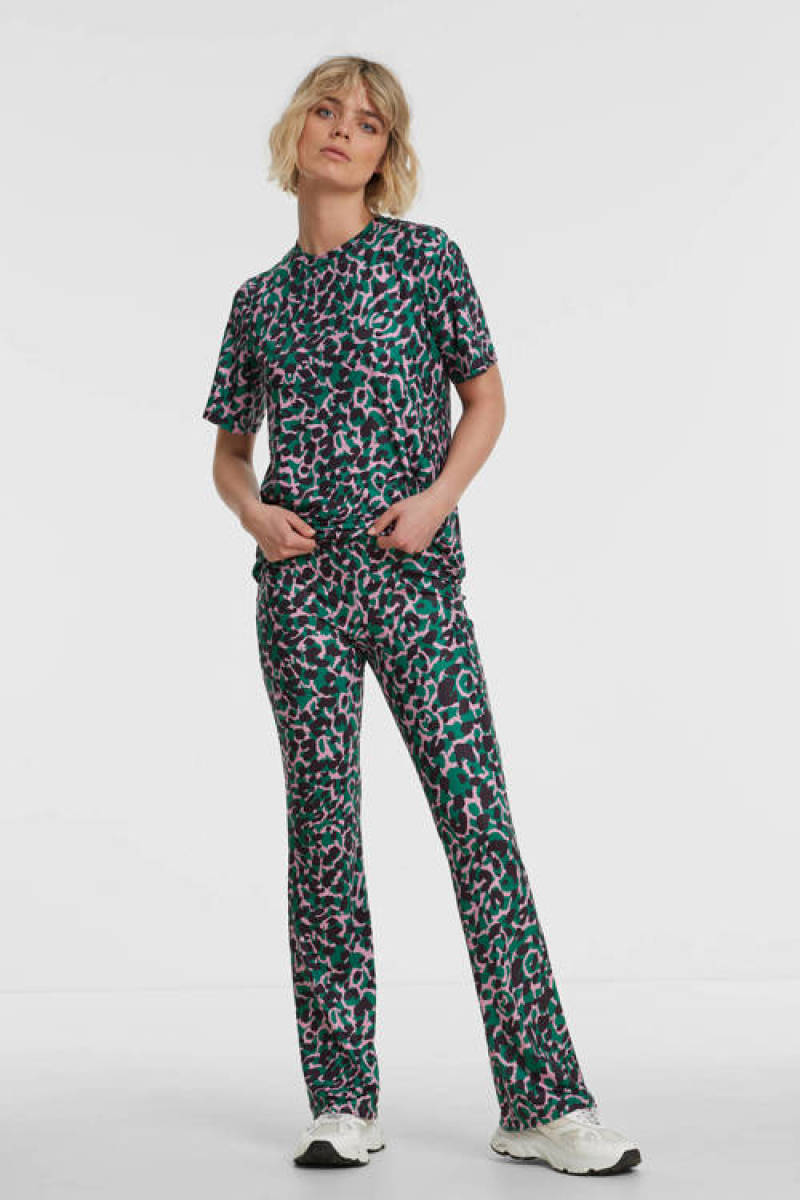VILA top VIBIRGITA met all over print groen/zwart/roze