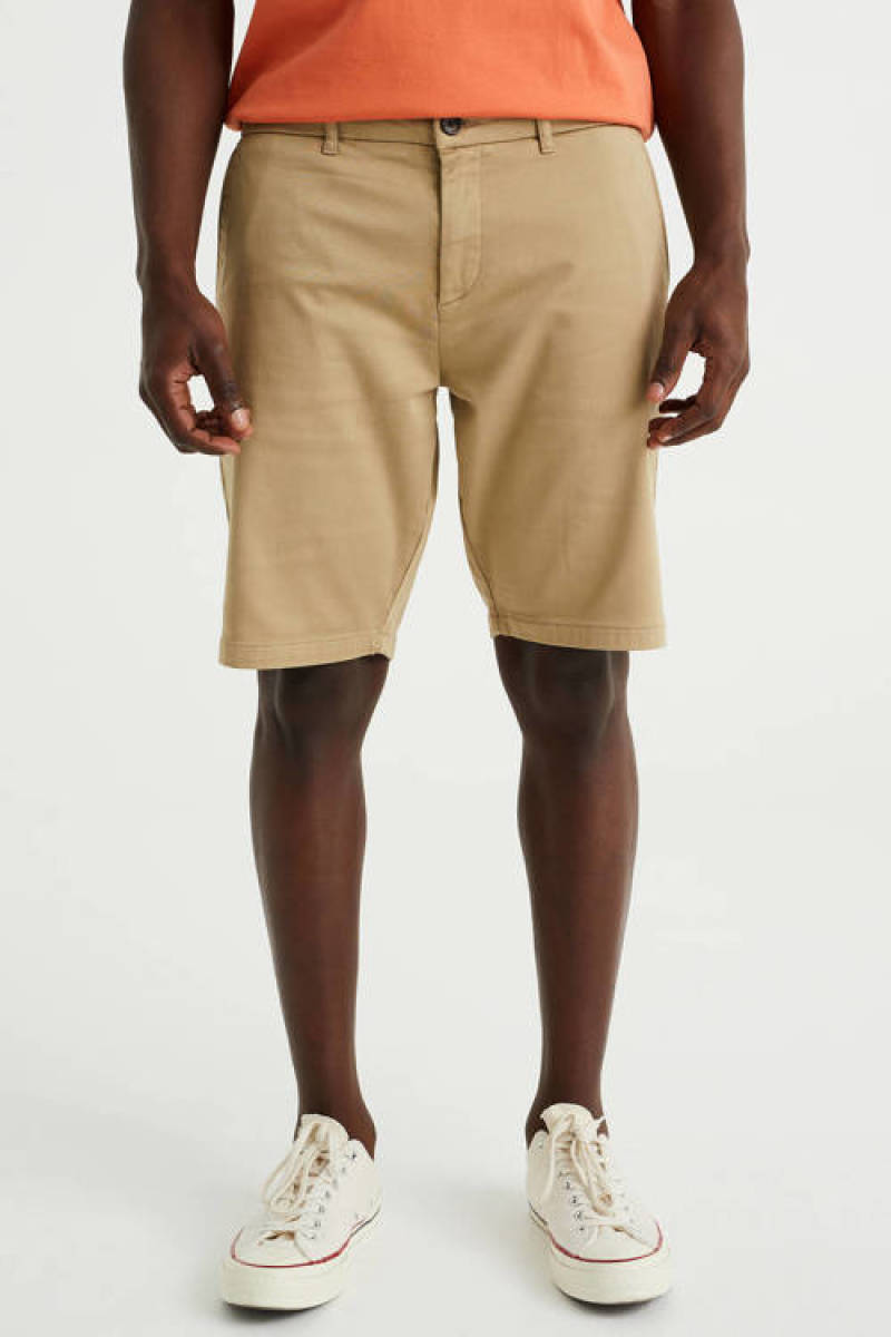 WE Fashion straight fit short greige