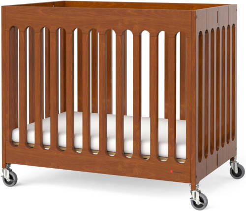 Foundations Boutique Inklapbaar Babybedje Van Hout Babybed Van Kersenhout Met Wieltjes