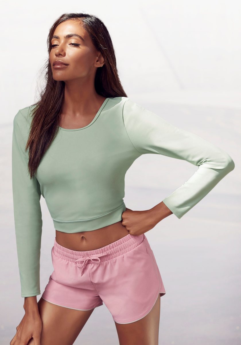 active by Lascana Longsleeve met neklijn aan de achterkant