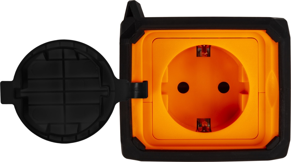 Xtorm Xtreme Power Power Socket, 70W/19200mAh Powerbank Zwart