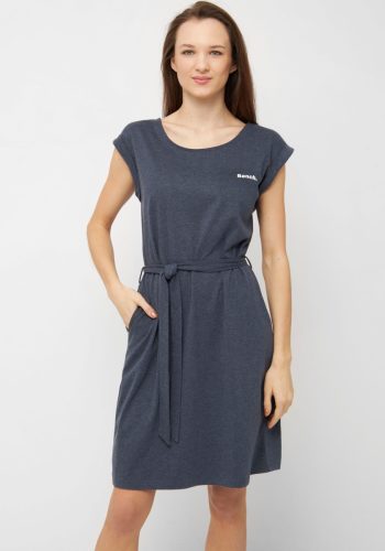 Bench. Shirtjurk Helmi