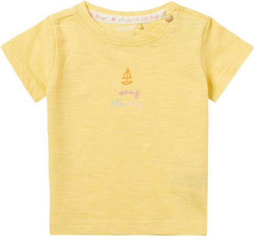Noppies baby T-shirt Nanuet van biologisch katoen geel