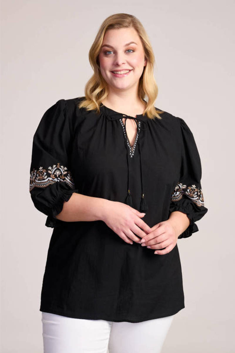 Exxcellent blousetop Cleo met borduursels zwart