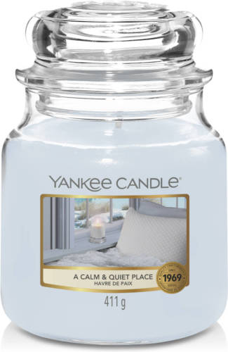 Yankee Candle Geurkaars Medium A Calm & Quiet Place - 13 cm / ø 11 cm