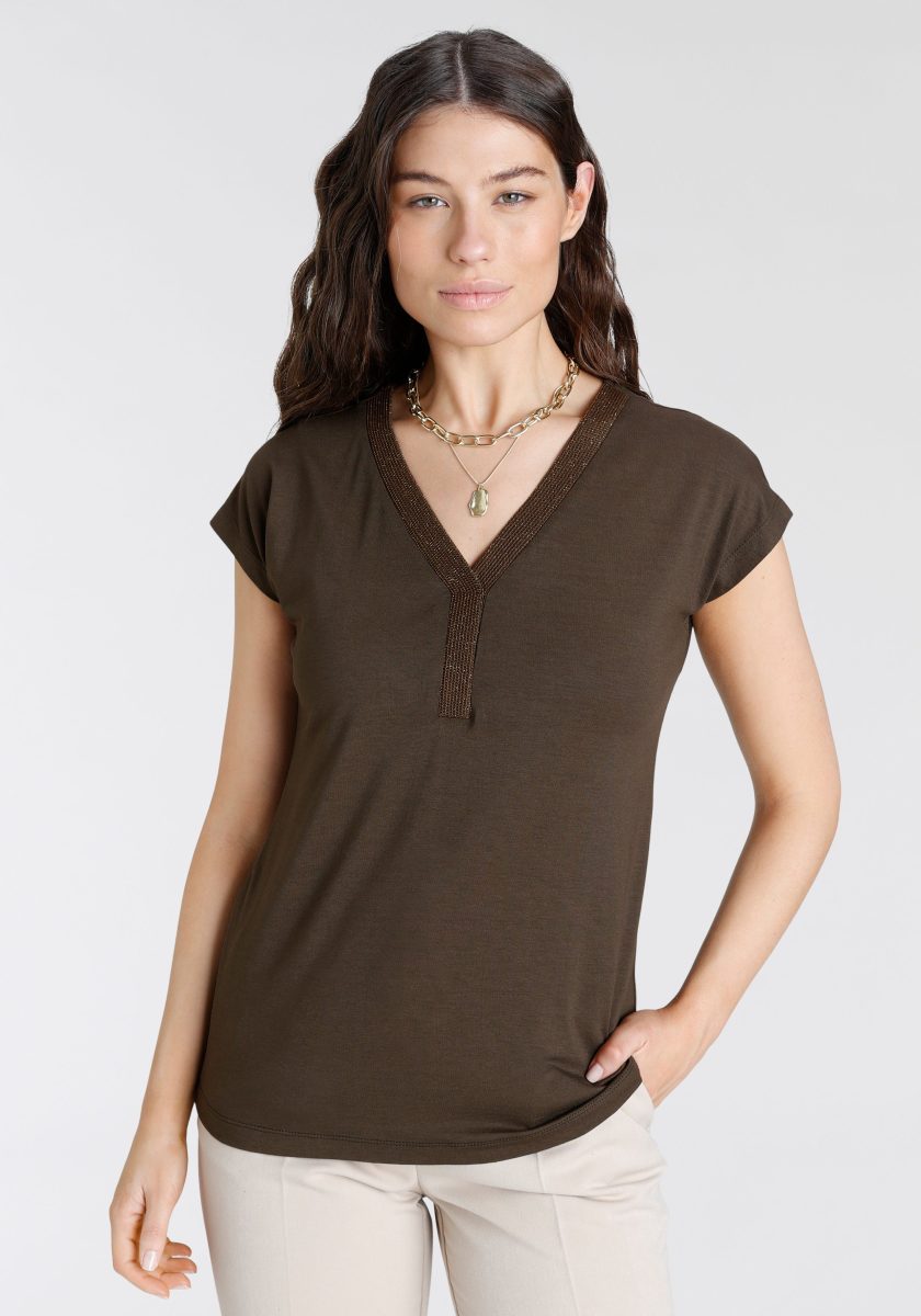 Laura Scott T-shirt