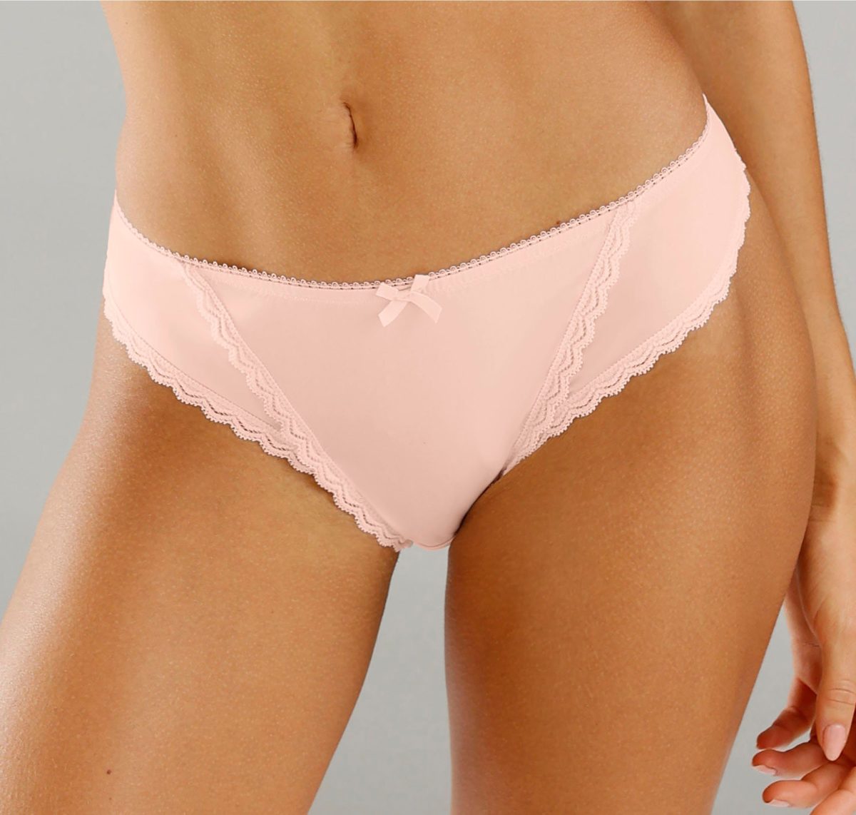 s.Oliver RED LABEL Beachwear String Camille met fijne kanten rand