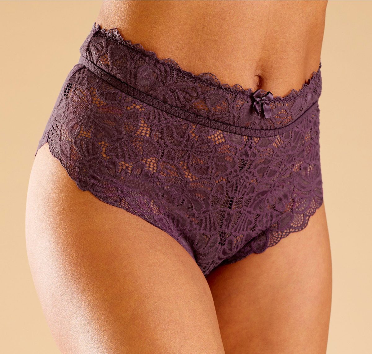 Nuance Tailleslip van fijne, gebloemde kant, sexy dessous