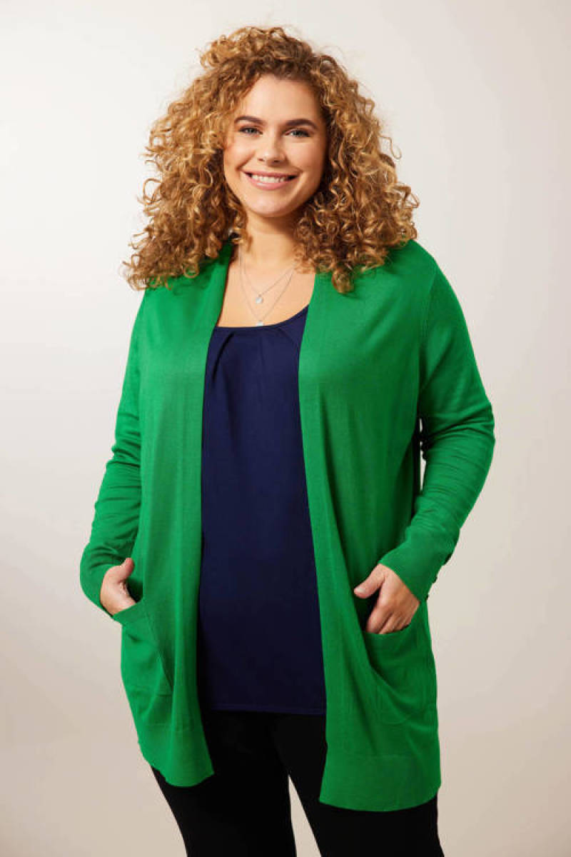 Miss Etam Plus fijngebreid vest Senna groen