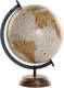 Items Decoratie wereldbol/globe beige op houten voet 28 x 37 cm - Wereldbollen