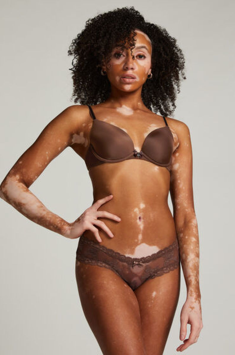 Hunkemöller Brazilian V-shape Mesh Bruin