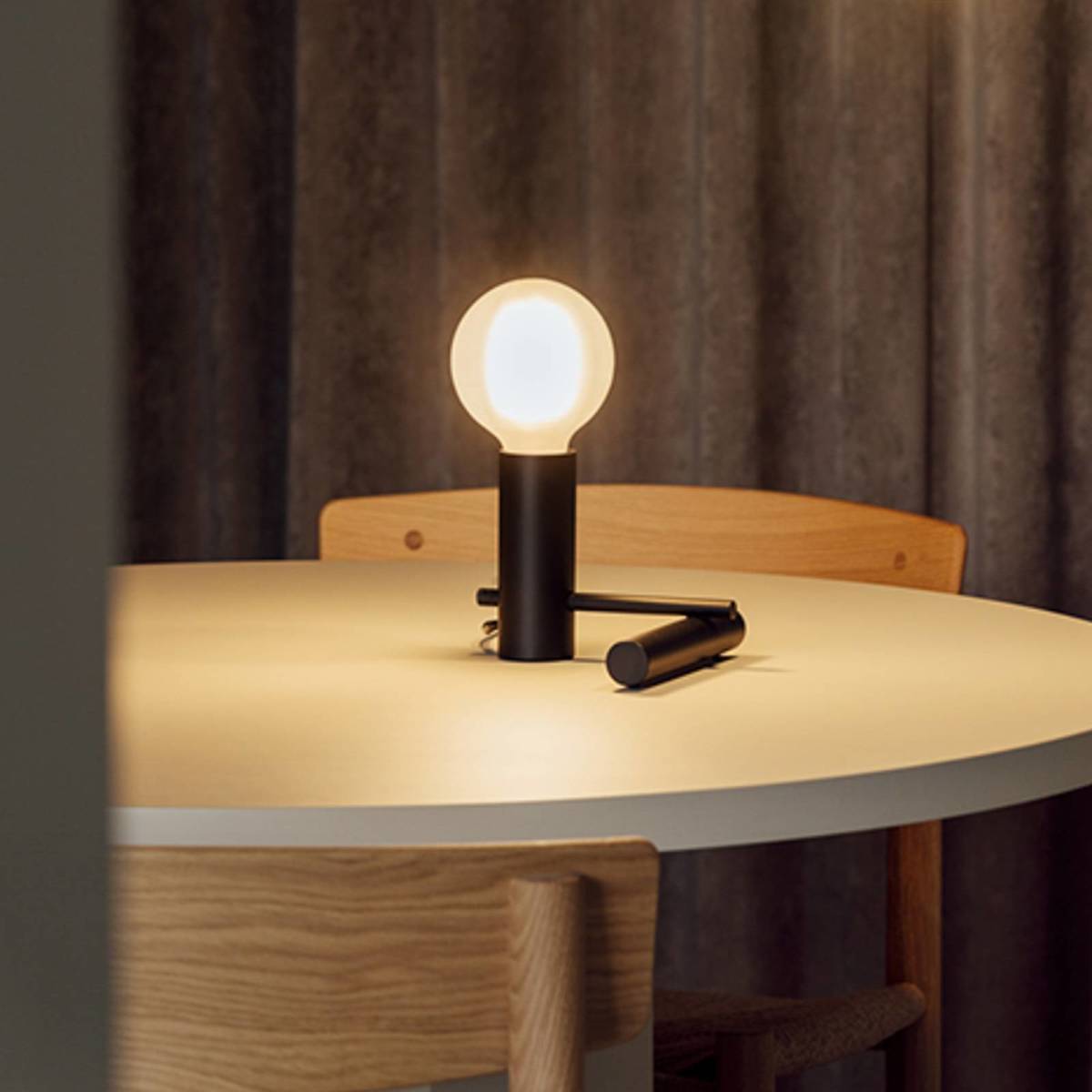 LEDS-C4 Nude Tiny tafellamp E27 zwart