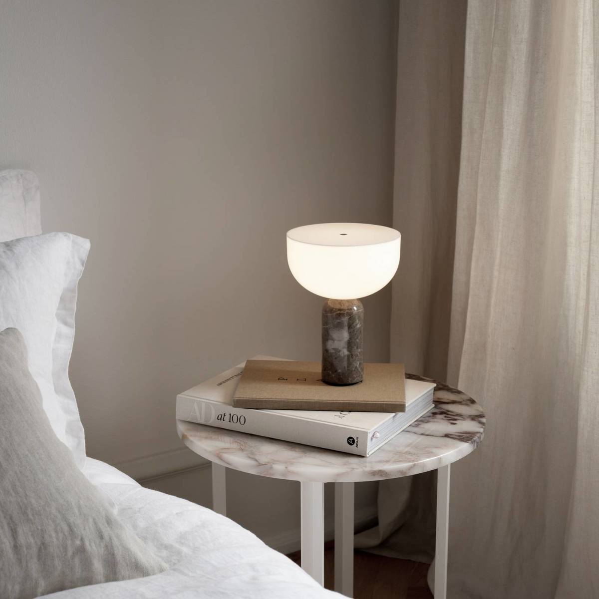 New Works Kizu accu-tafellamp Gris du Marais