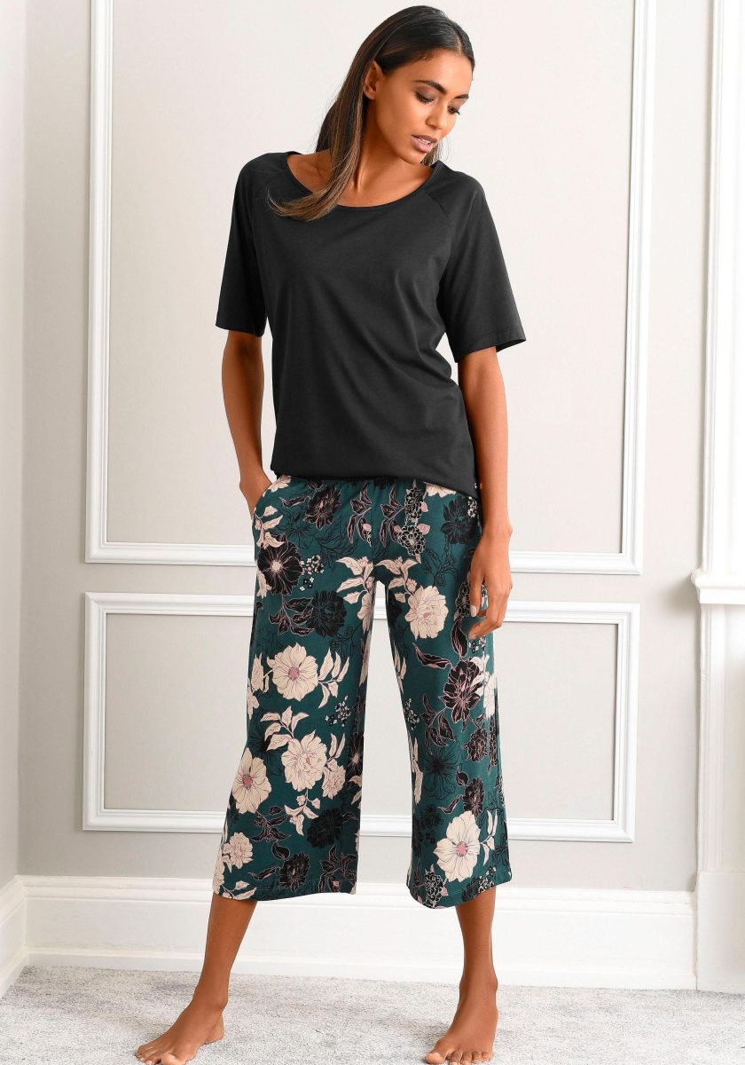 s.Oliver RED LABEL Beachwear Capripyjama met gebloemde 3/4-culotte