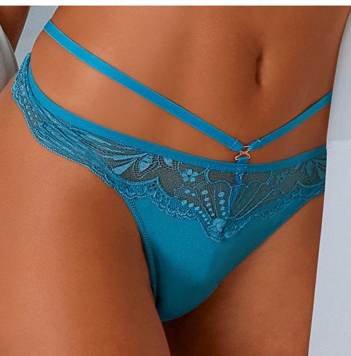 Lascana String